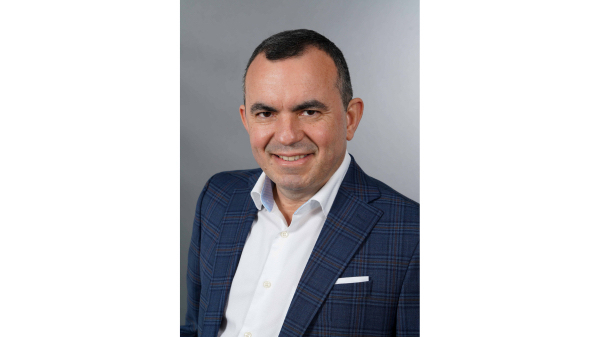 Newly appointed Board Member for the Taste, Nutrition & Health segment Walter Ribeiro. (Image: Symrise)